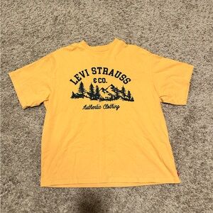 Levi women’s t-shirt, size small